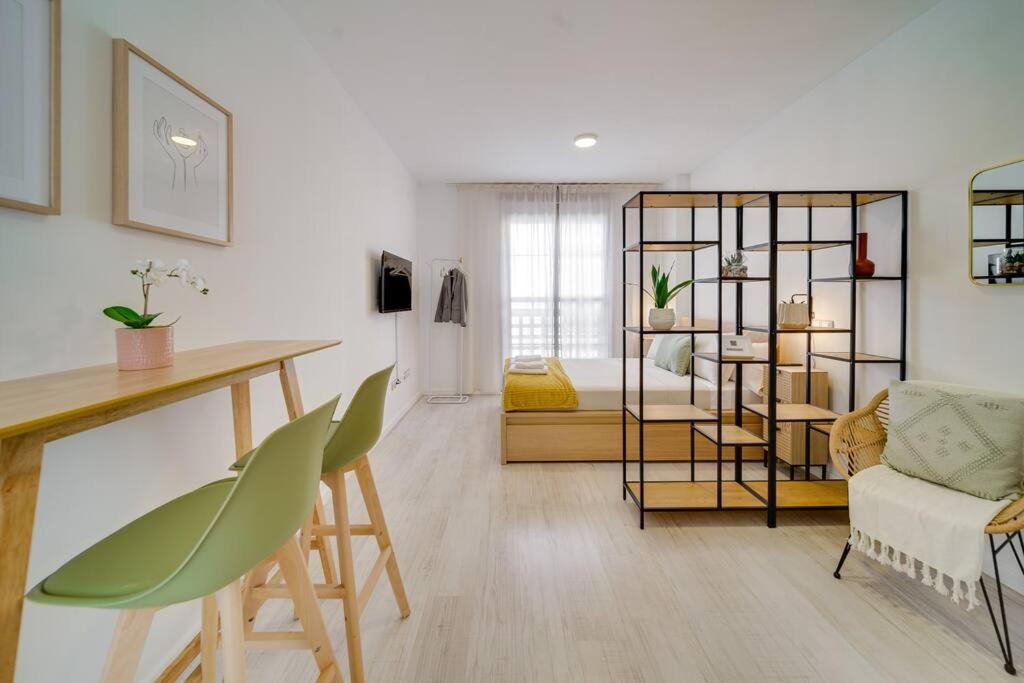 Sophisticated Studio In The Center Of Málaga Buitenkant foto