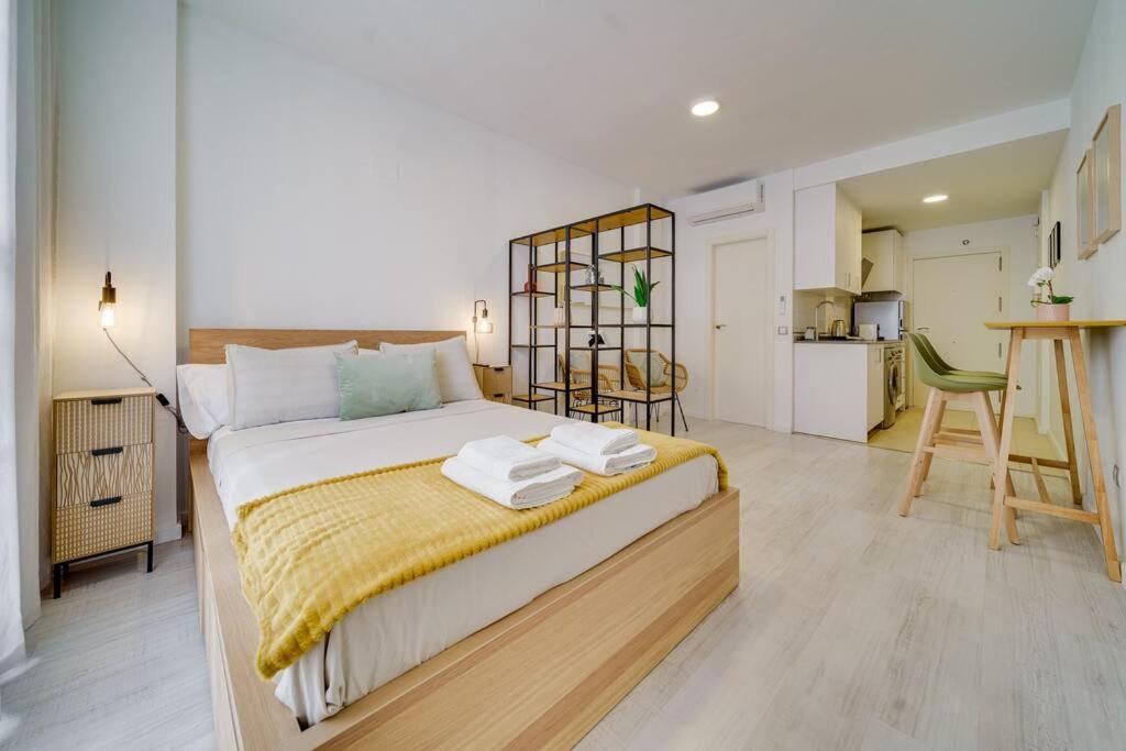 Sophisticated Studio In The Center Of Málaga Buitenkant foto